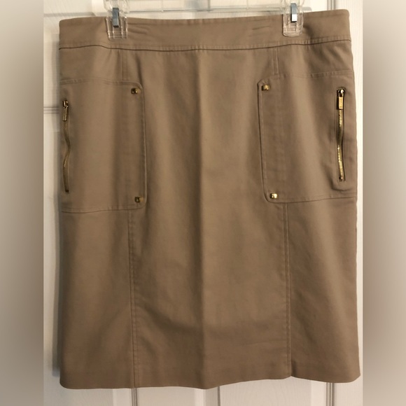 ** Summer Closeout ** Calvin Klein Tan Skirt with Gold Zipper and Embellishments - Picture 1 of 5